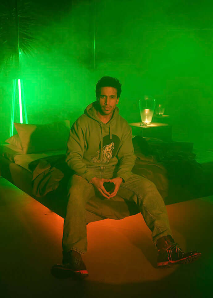 DROP SHOULDER HOODIE