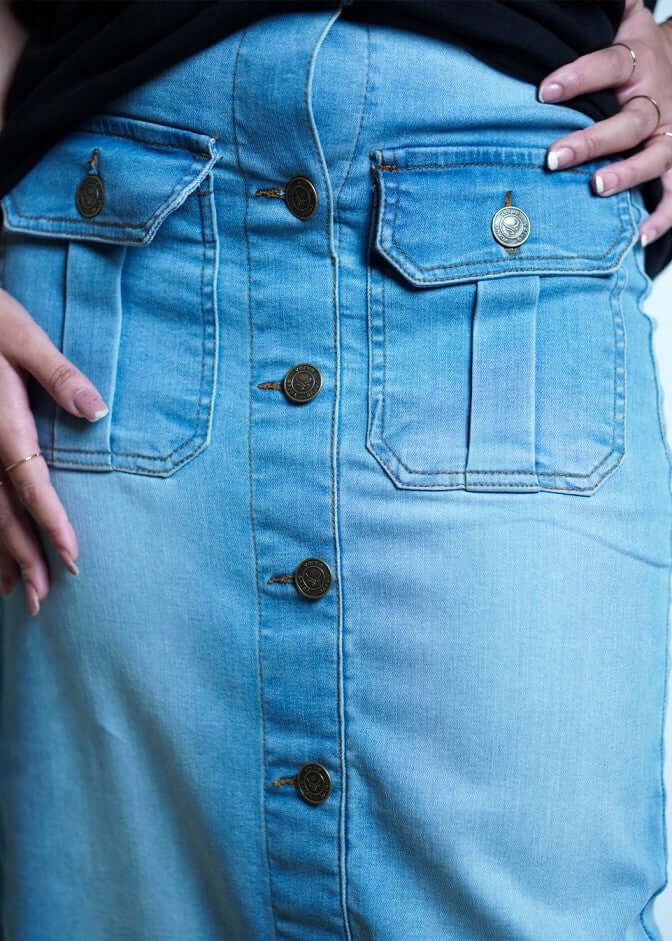 BUTTON DOWN SKIRT LIGHT WASH