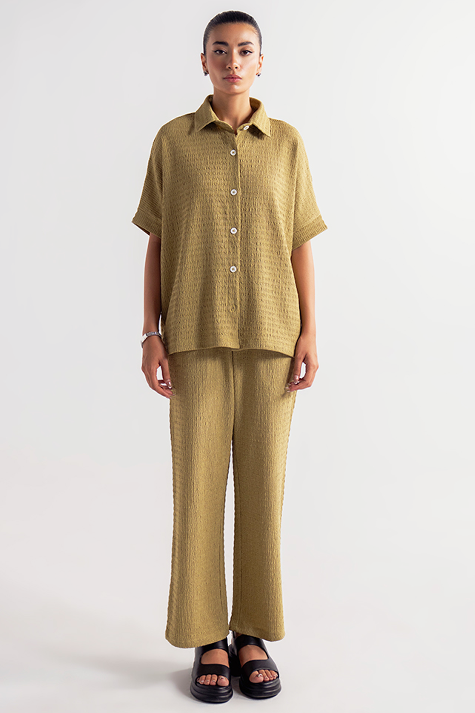 BATWING SLEEVE BUTTON UP SHIRT