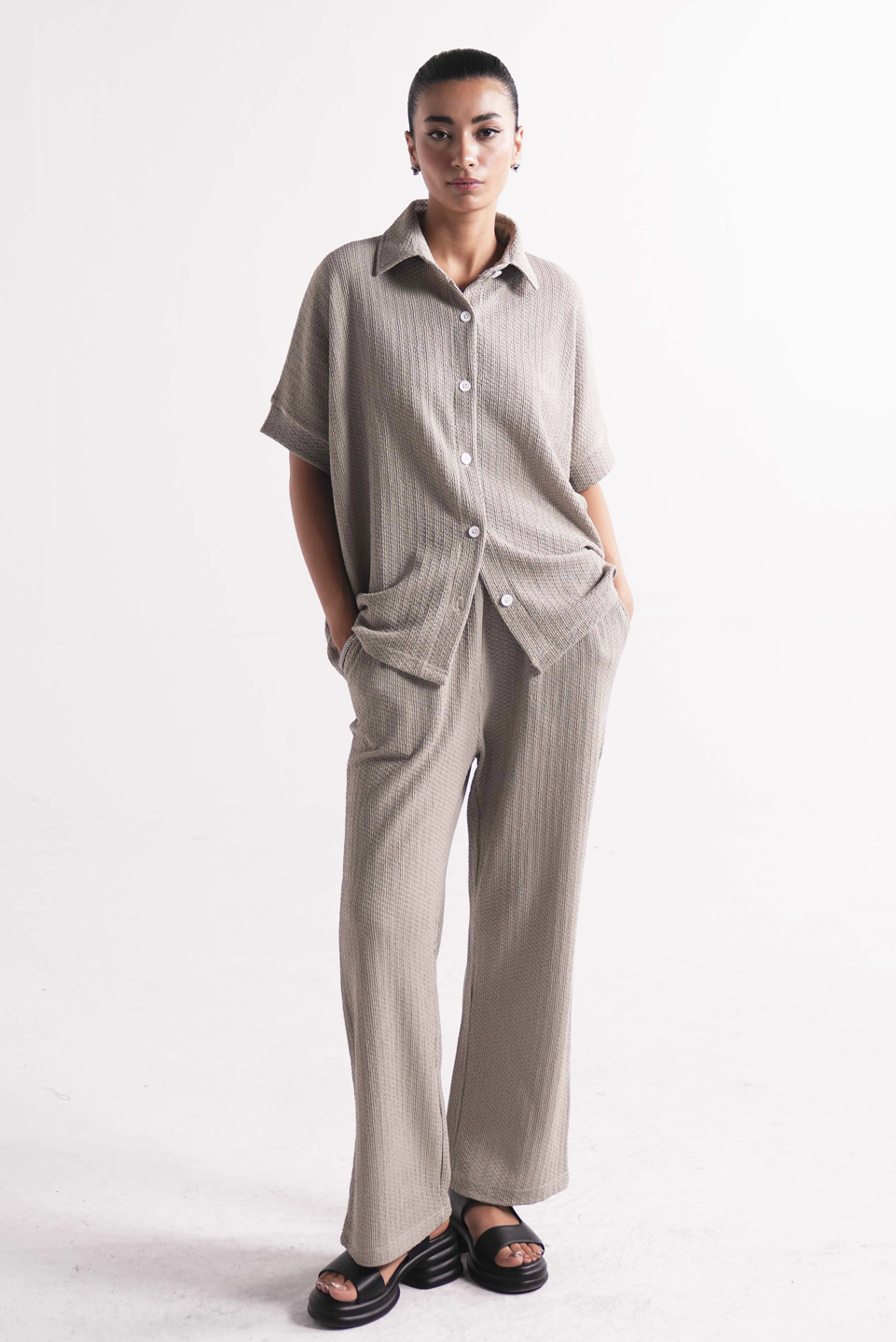 BATWING SLEEVE BUTTON UP SHIRT