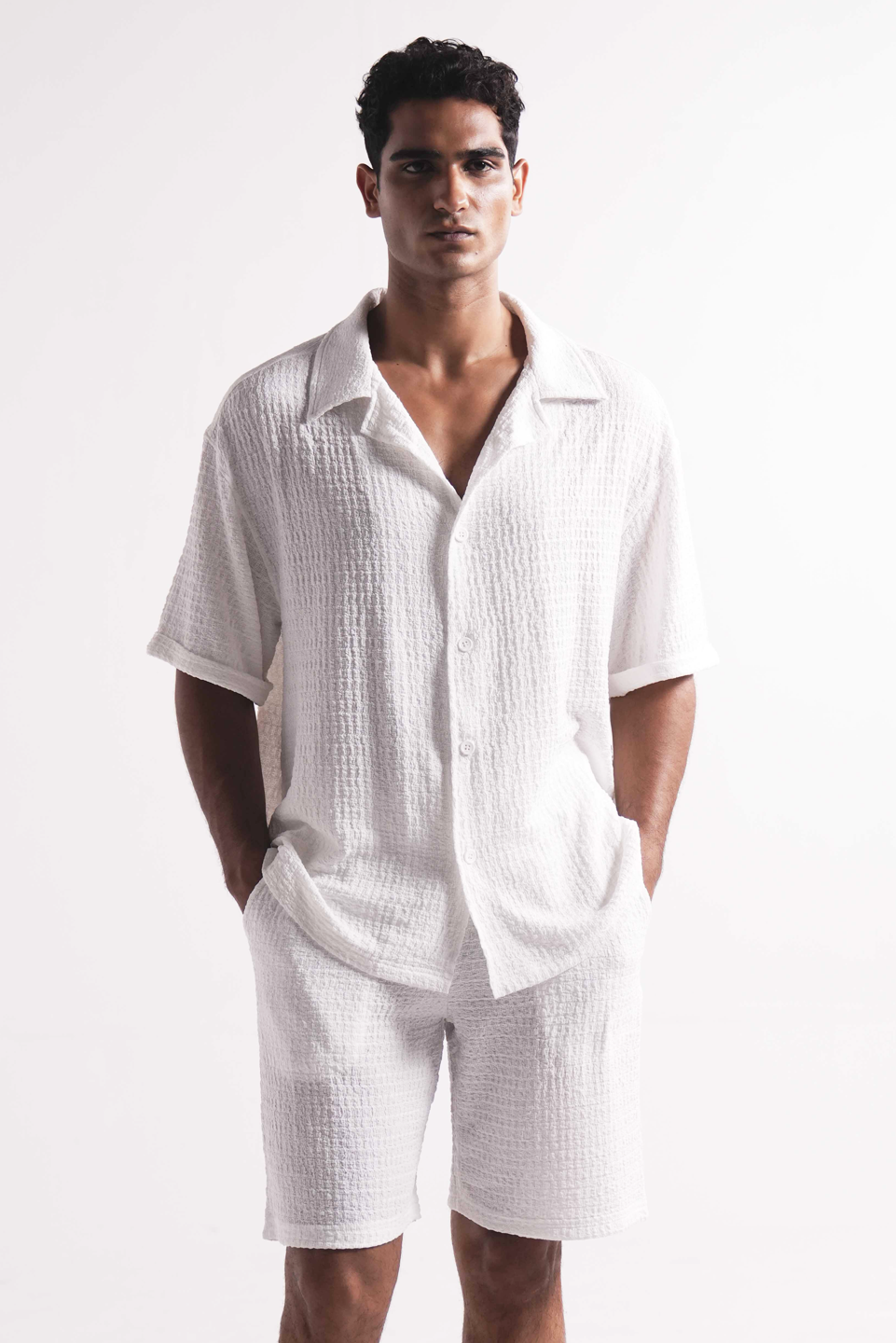 TEXTURED BUTTON UP SHIRT