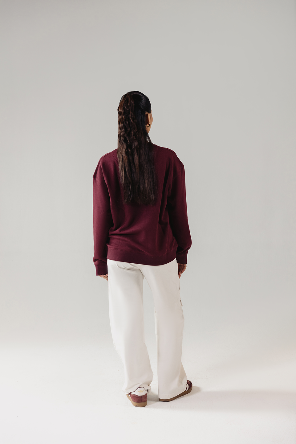 SOLID V-NECK SWEATSHIRT