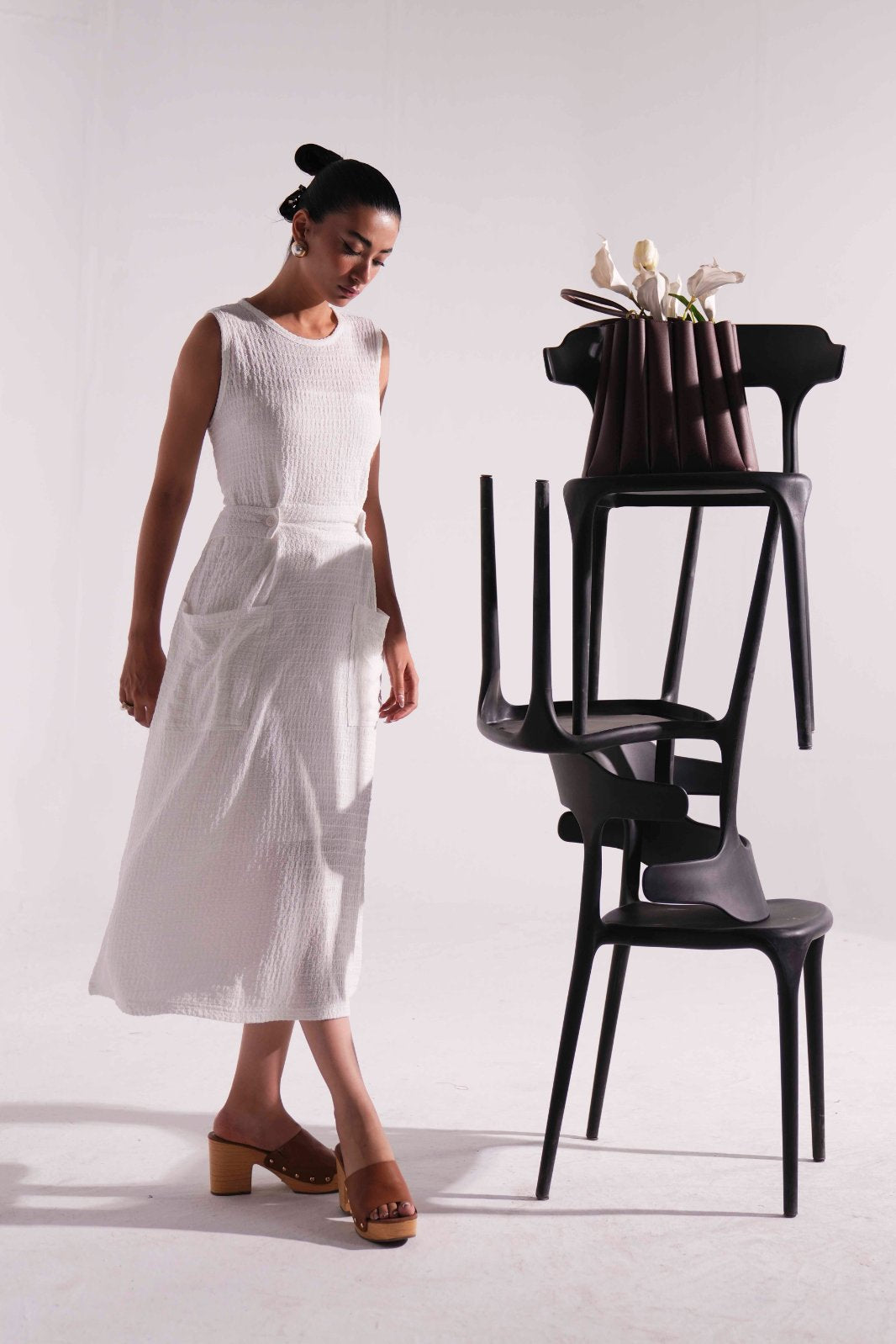 SLEEVELESS BUTTON TAB DRESS