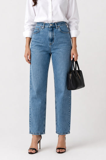 WOMEN STRAIGHT FIT JEANS