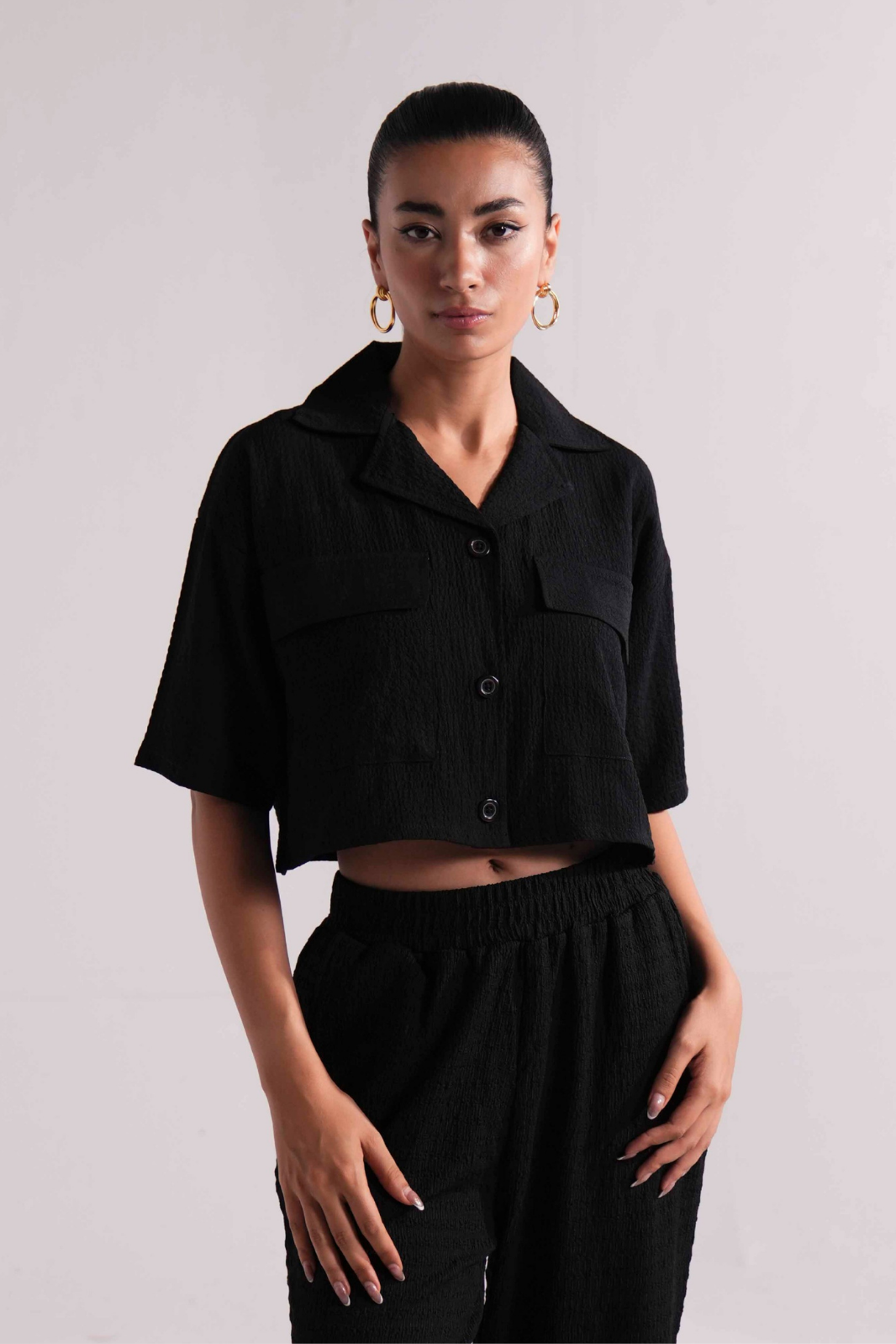 RELAXED FIT CROPPED SHIRT