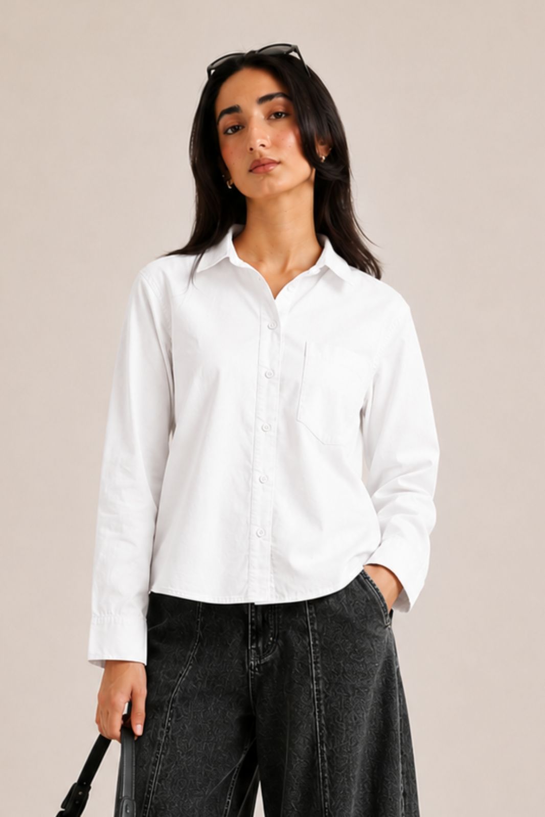 REGULAR FIT BUTTON DOWN CROP SHIRT