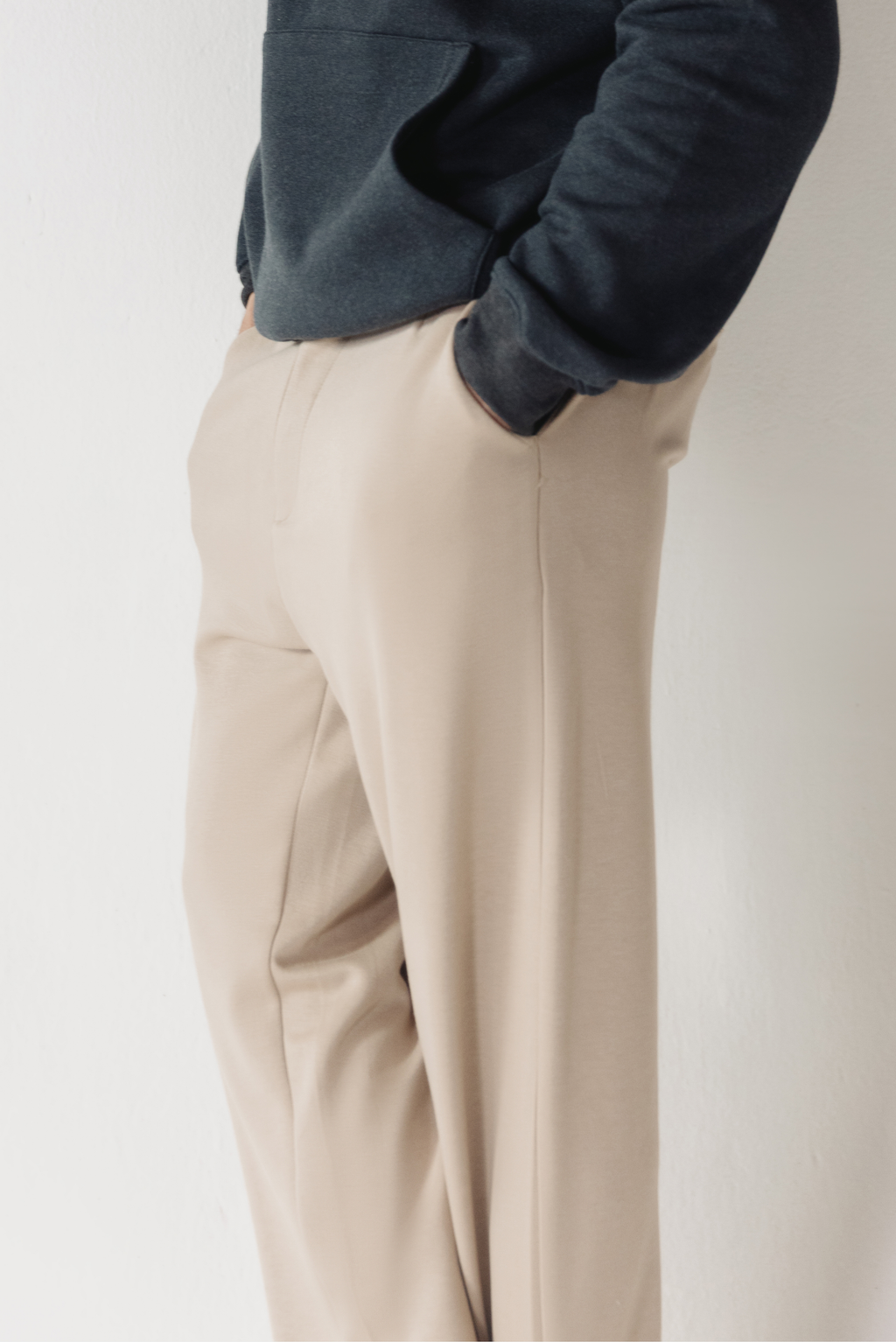 TAILORED SCUBA PANTS KHAKI