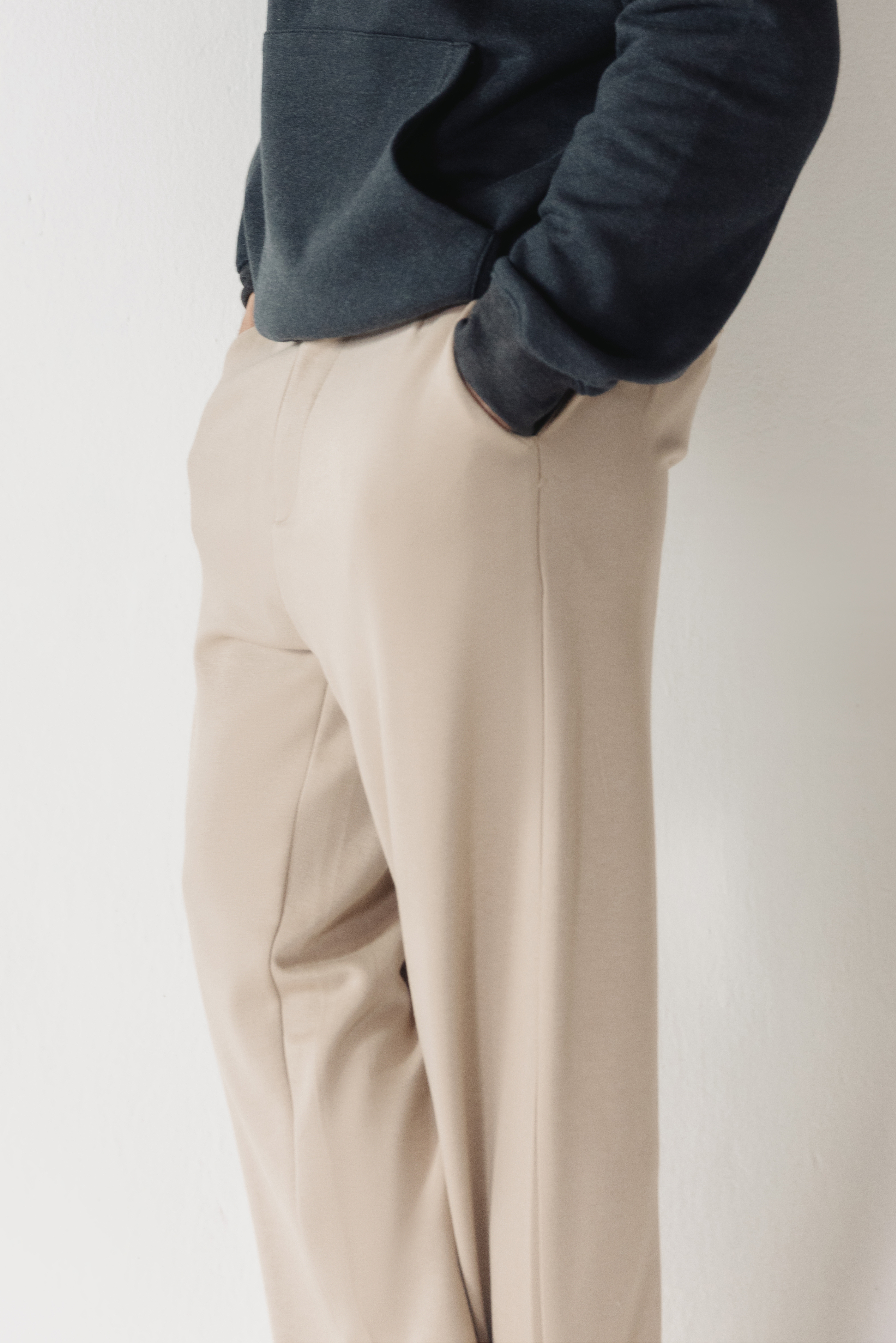 TAILORED SCUBA PANTS KHAKI