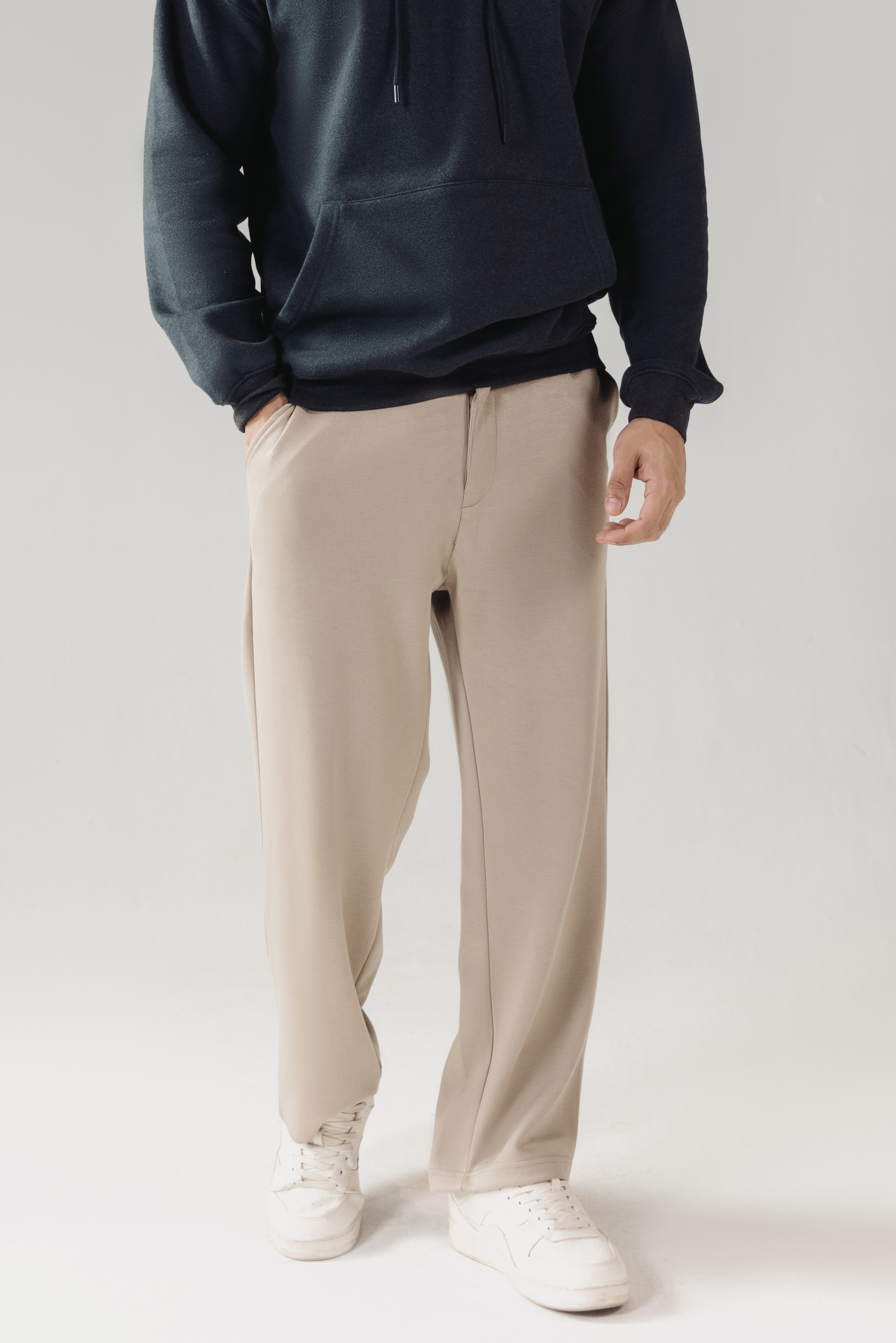 TAILORED SCUBA PANTS KHAKI