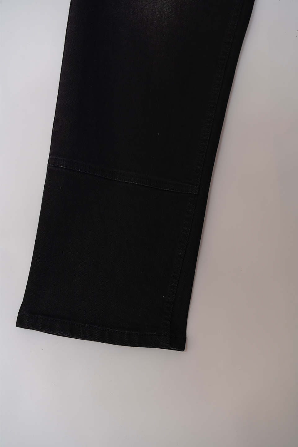 PANELLED STRAIGHT FIT DENIM