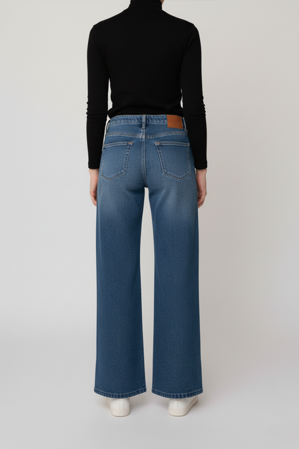 SIDE SLIT WIDE LEG JEANS