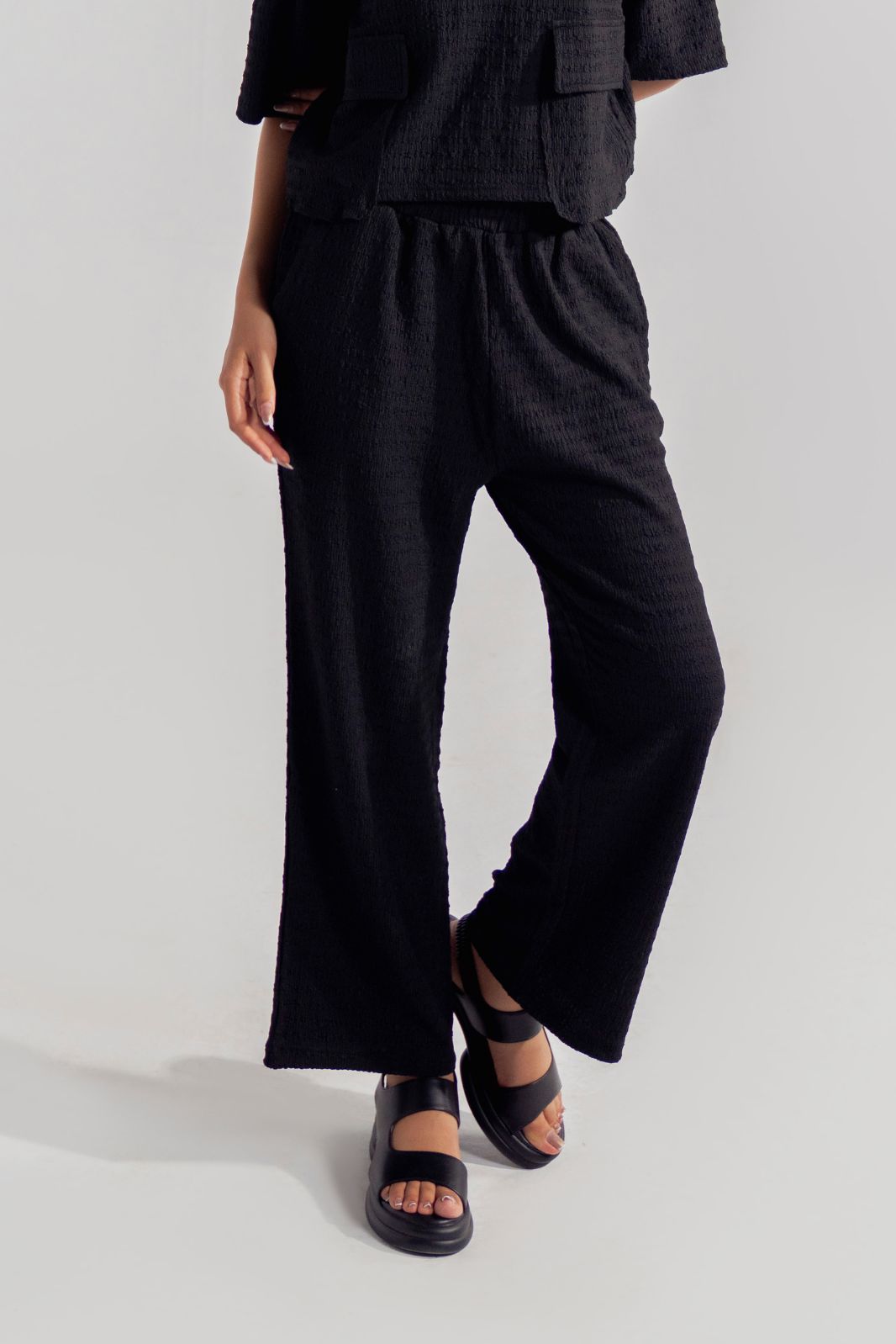 TEXTURED WIDE LEG PANT