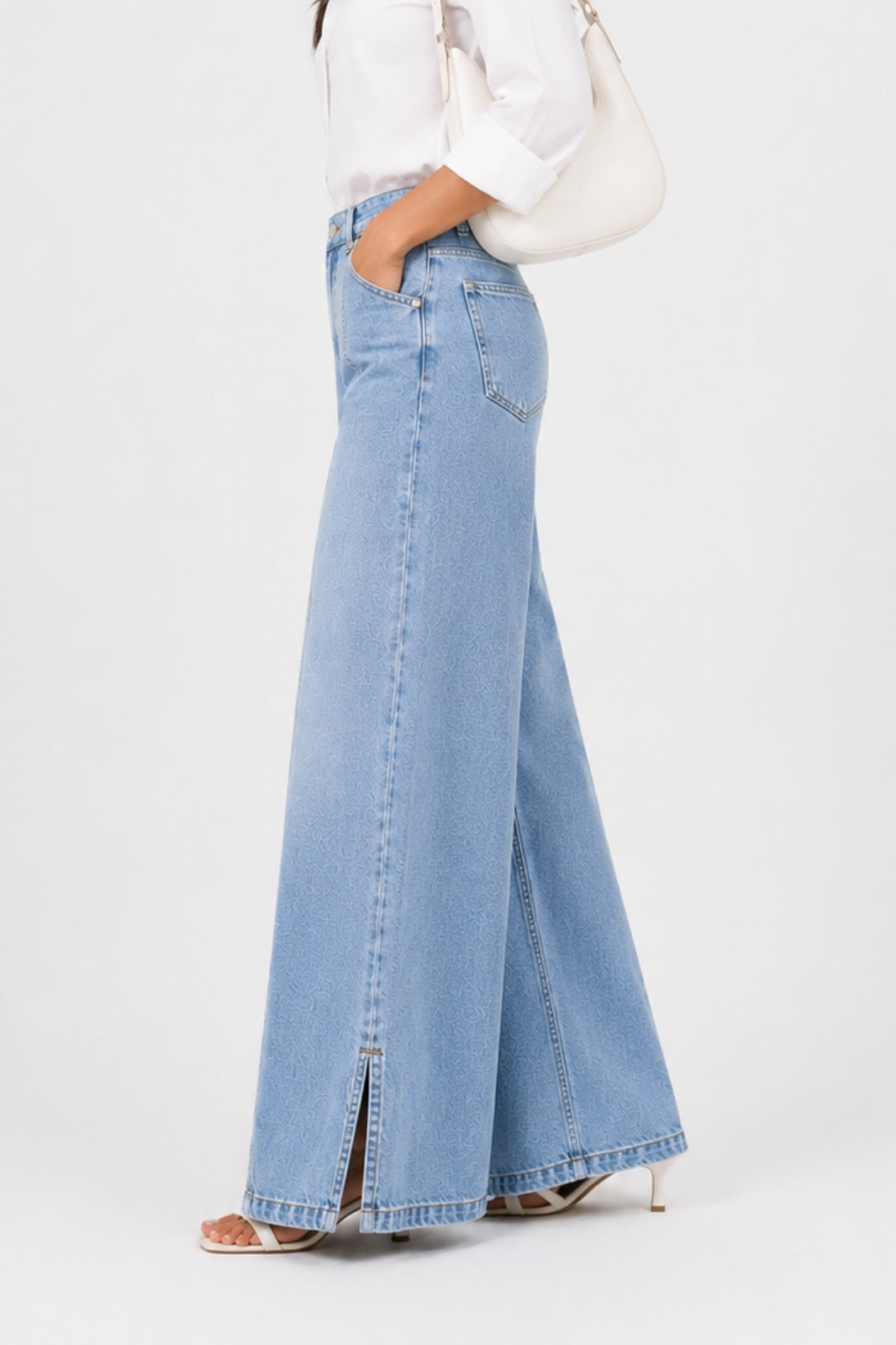 SIDE SLIT WIDE LEG JEANS