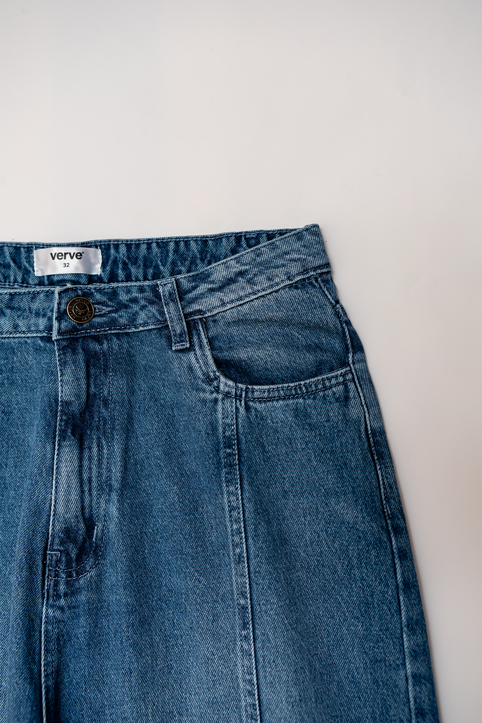 SIDE SLIT WIDE LEG JEANS