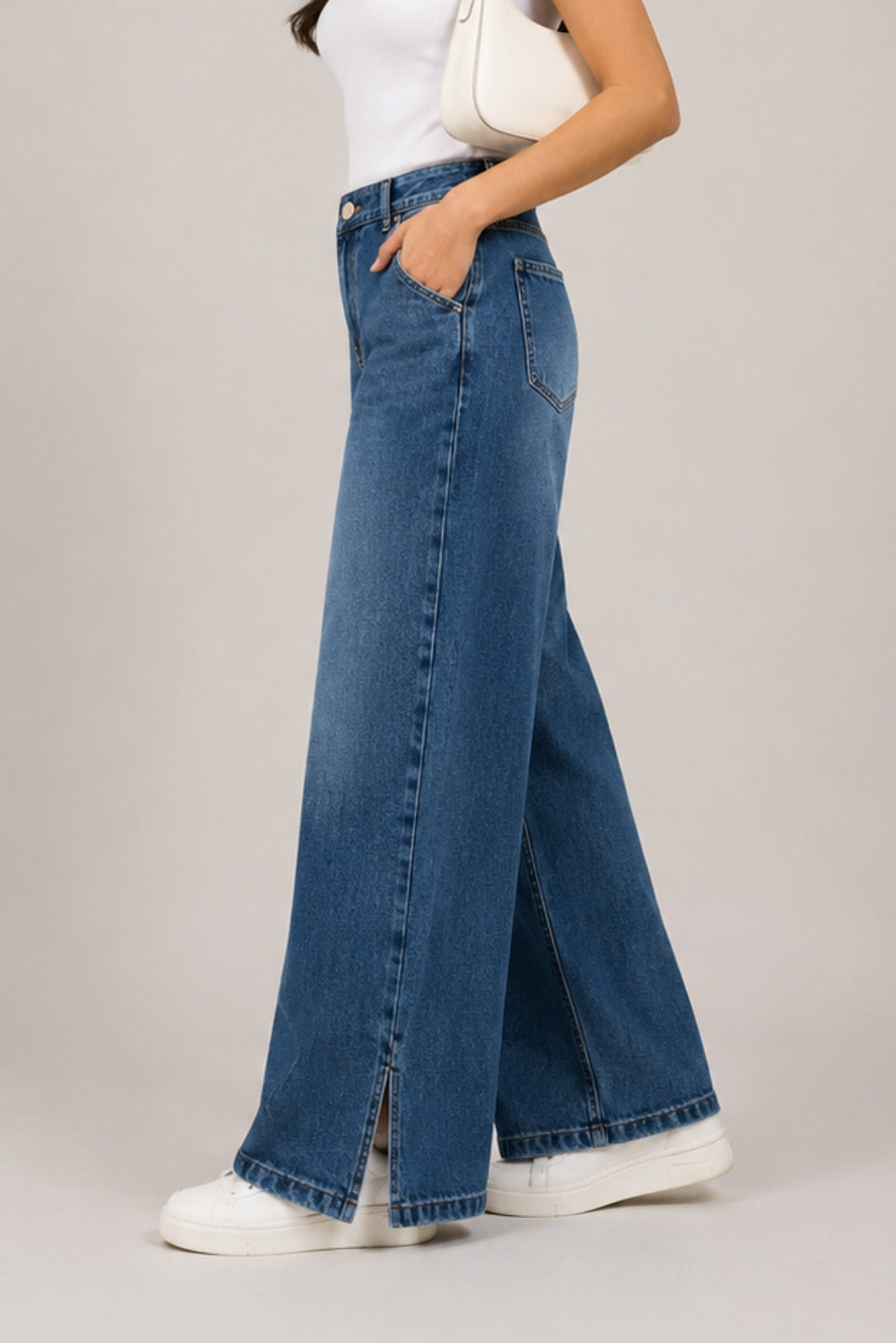 SIDE SLIT WIDE LEG JEANS