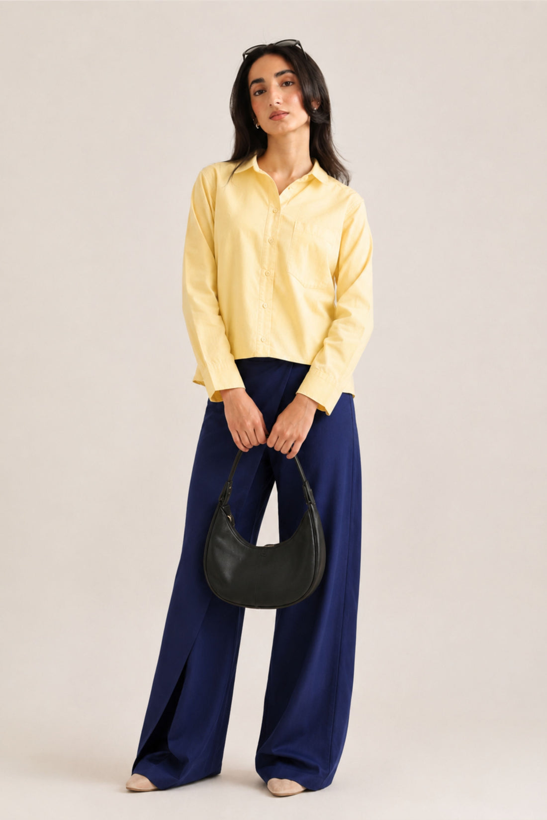 REGULAR FIT BUTTON DOWN CROP SHIRT