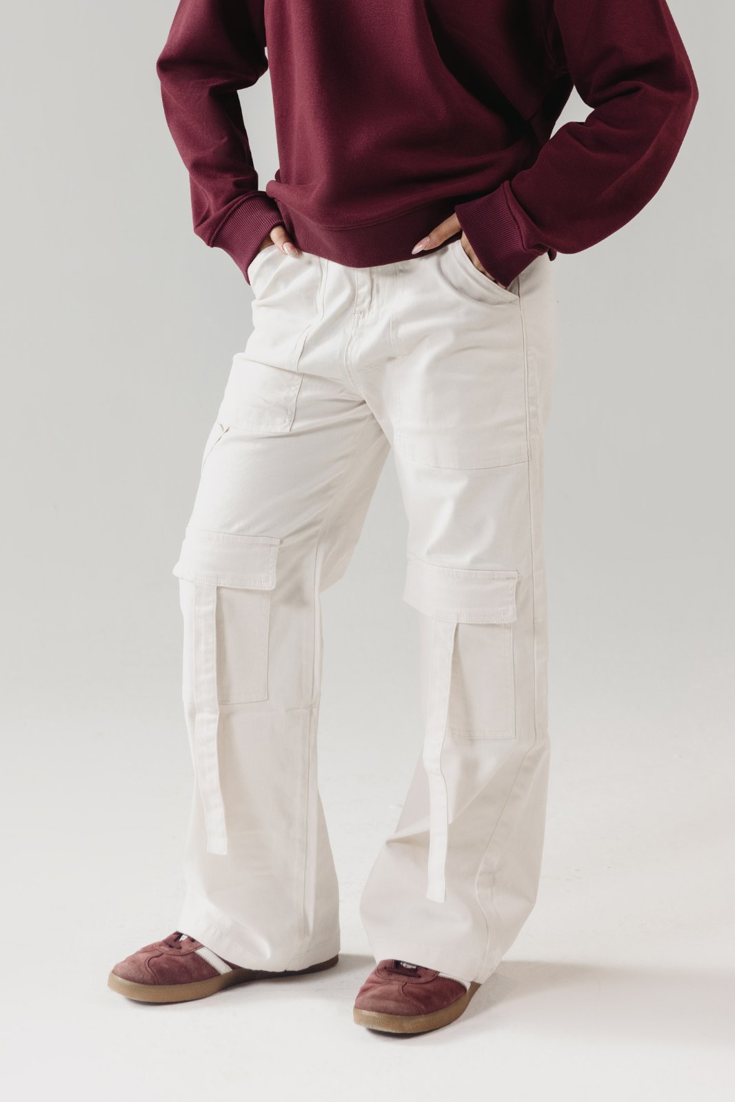 OFF WHITE CARGO PANTS