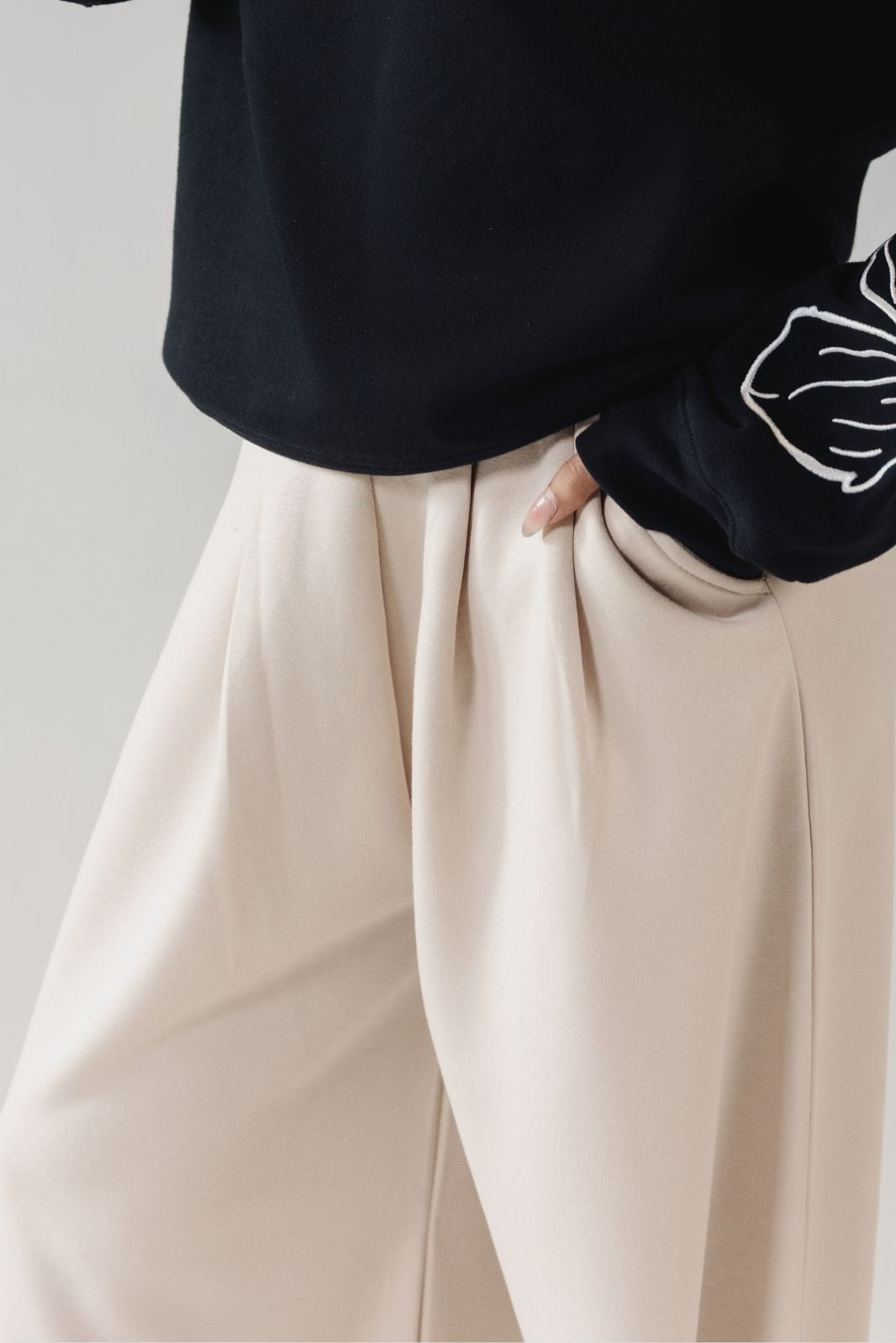 SCUBA WIDE-LEG PANTS