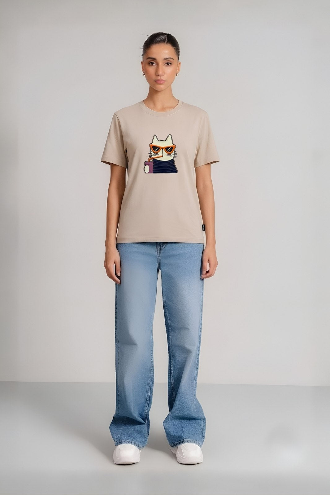 COOL CAT GRAPHIC TEE