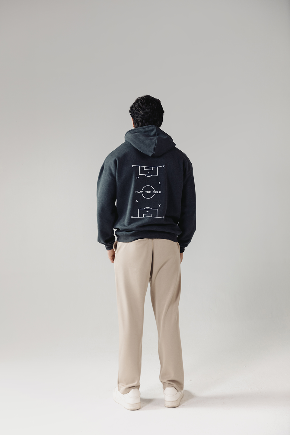 LINEAR GRAPHIC HOODIE