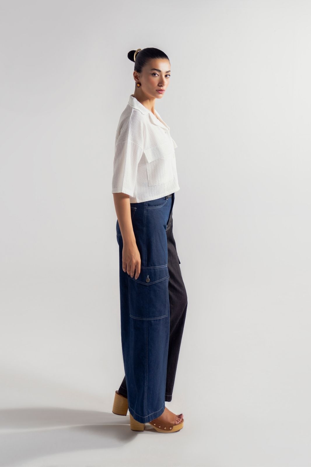 RELAXED FIT CROPPED SHIRT