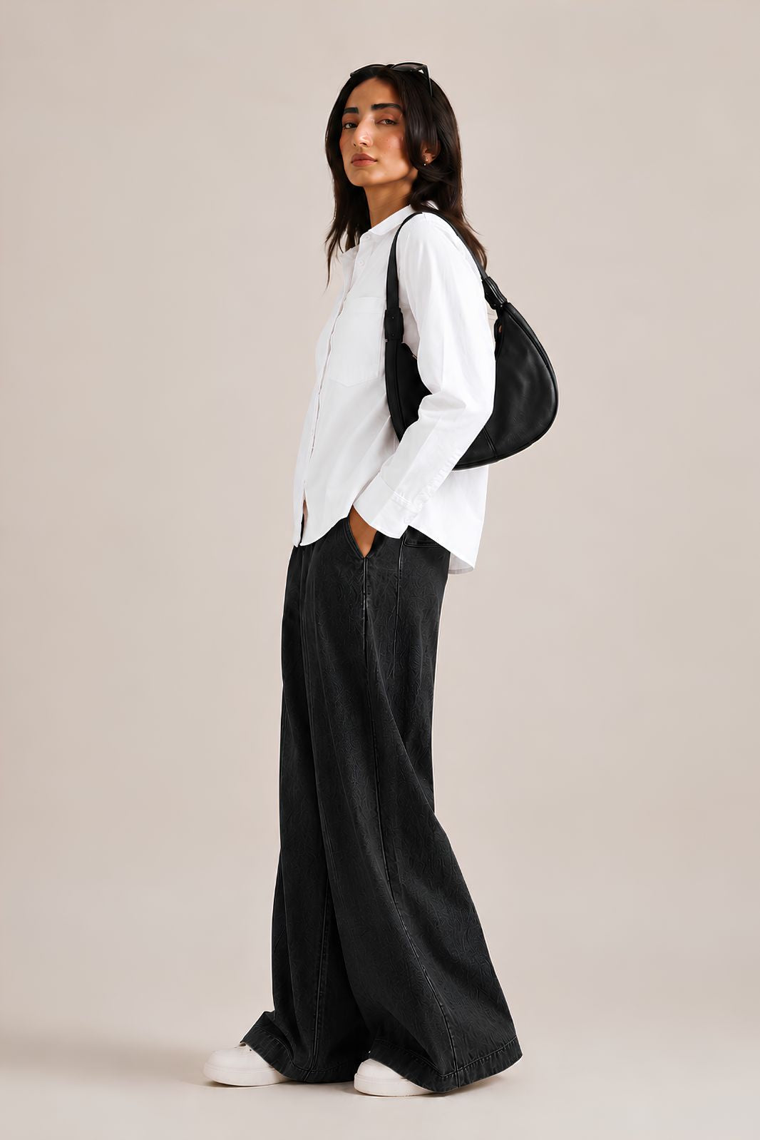 REGULAR FIT BUTTON DOWN CROP SHIRT