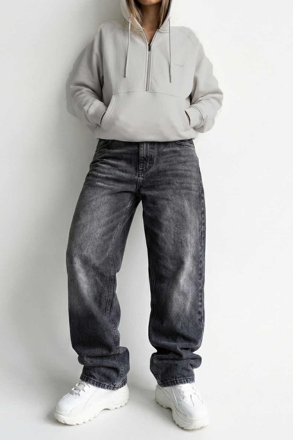 VERVE ESSENTIAL ZIP HOODIE