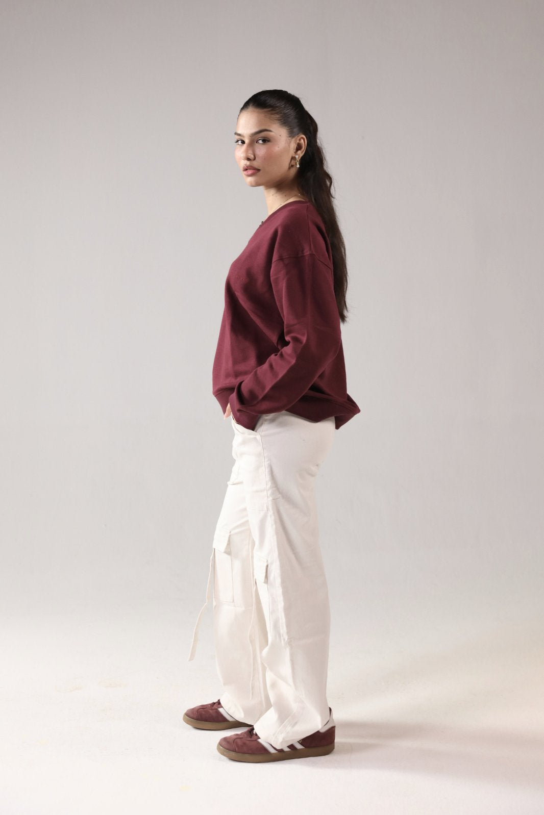 SOLID V-NECK SWEATSHIRT