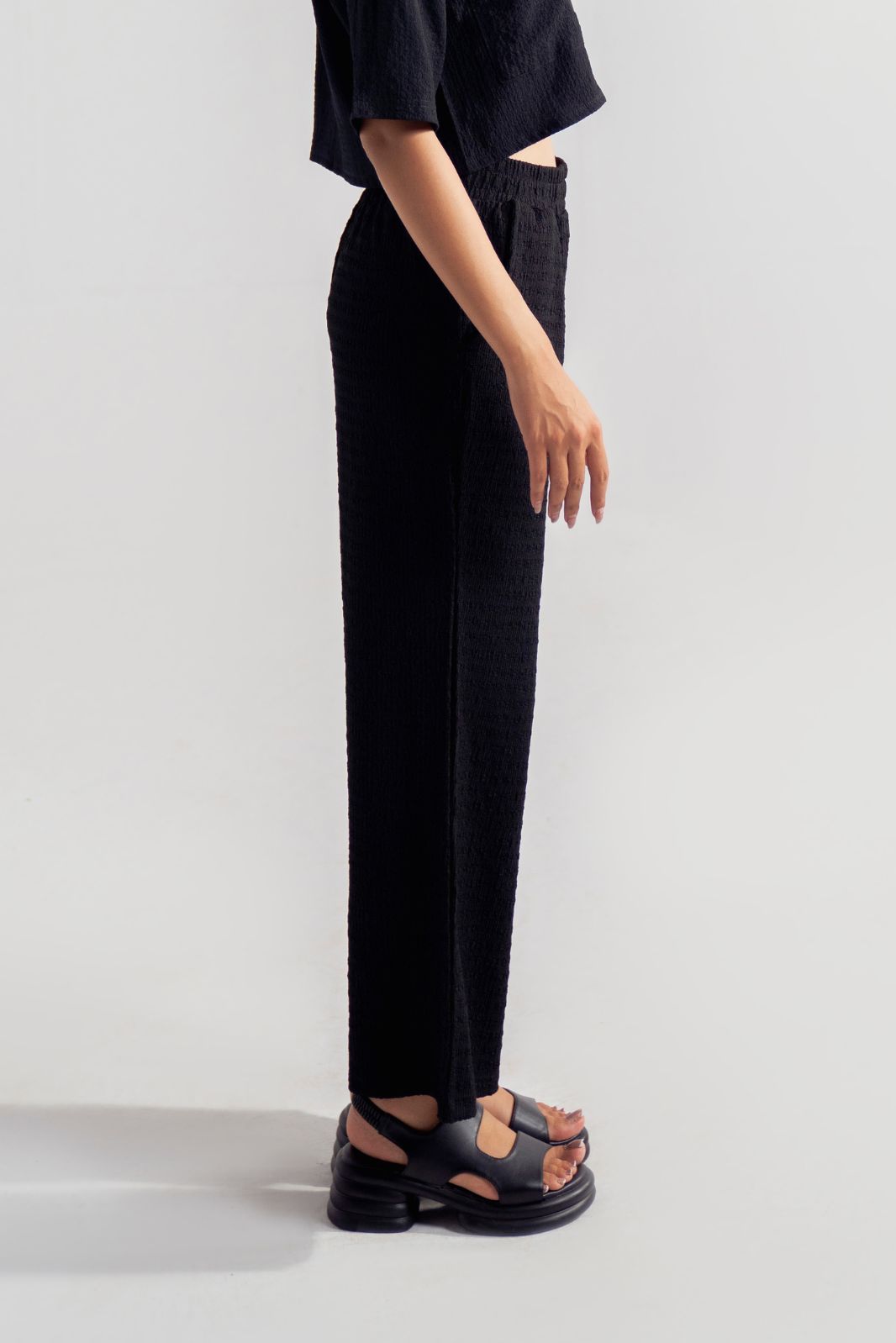 TEXTURED WIDE LEG PANT