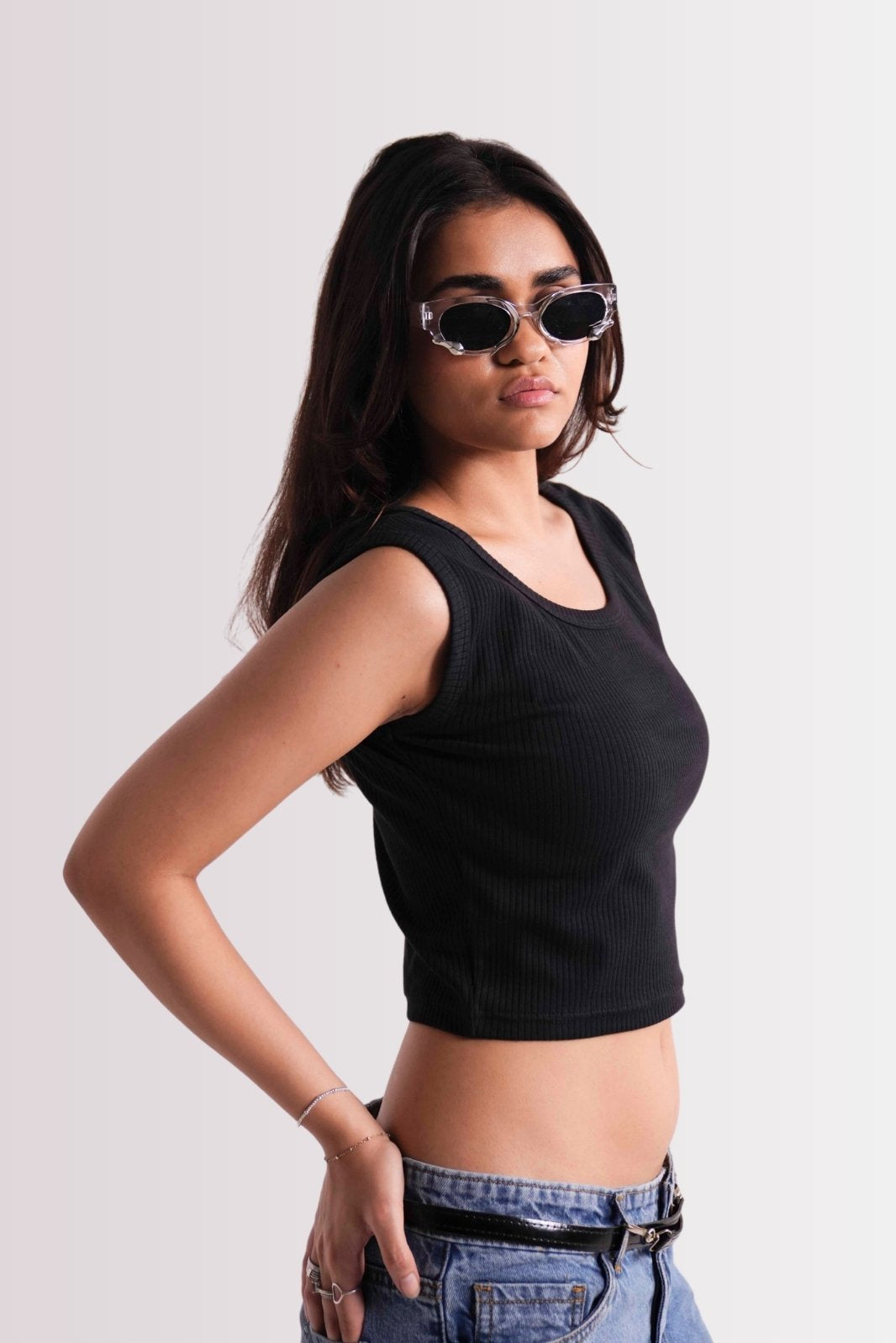 SCOOP NECK CROP TANK
