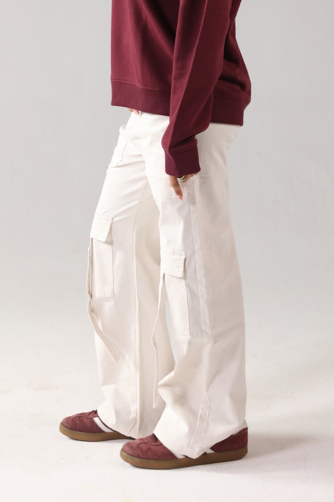 OFF WHITE CARGO PANTS