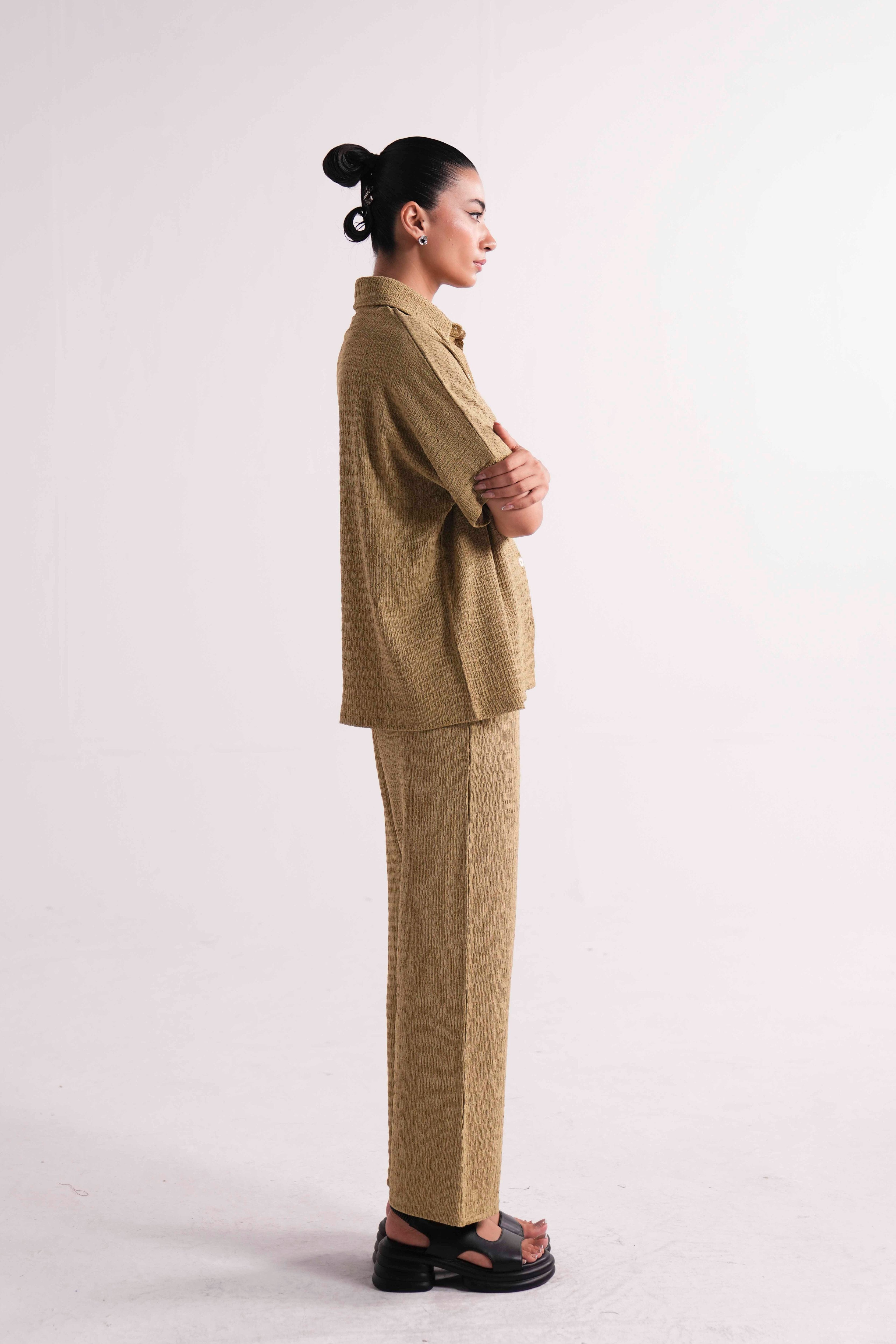 BATWING SLEEVE BUTTON UP SHIRT