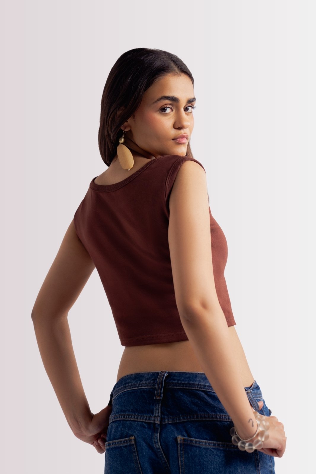 SCOOP NECK CROP TANK