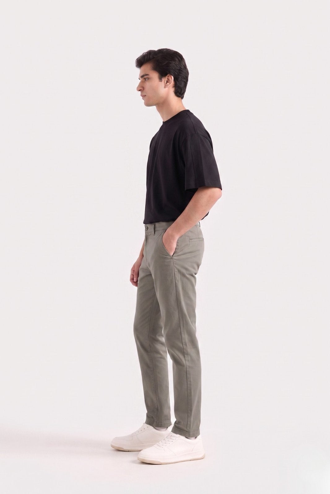 CHINOS STRAIGHT FIT