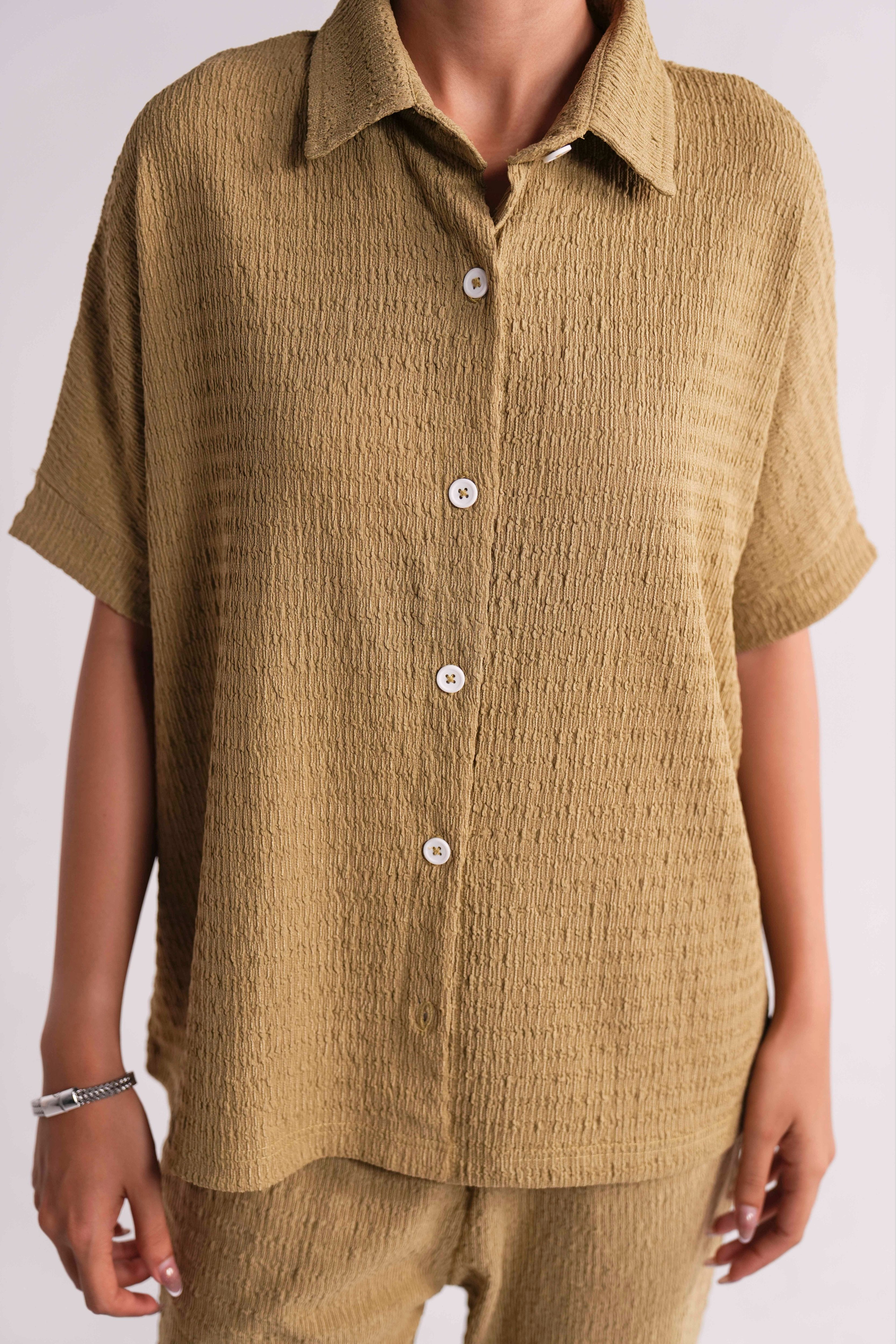 BATWING SLEEVE BUTTON UP SHIRT