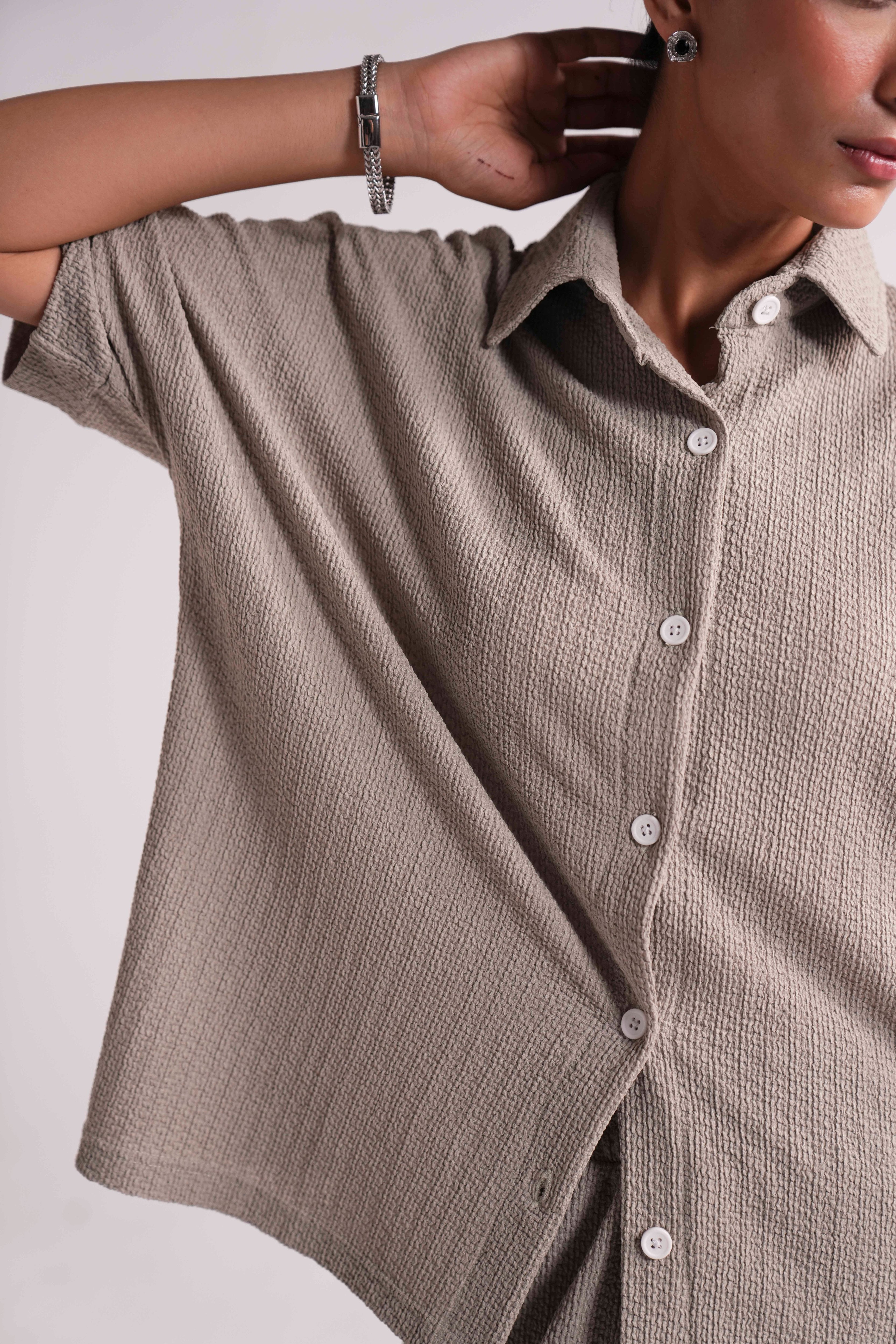 BATWING SLEEVE BUTTON UP SHIRT