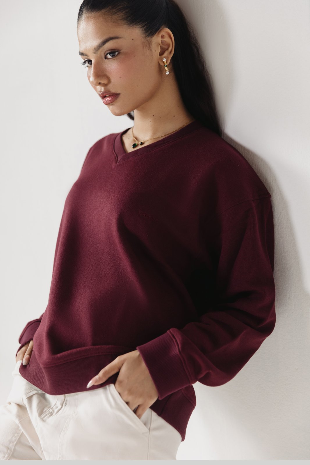 SOLID V-NECK SWEATSHIRT