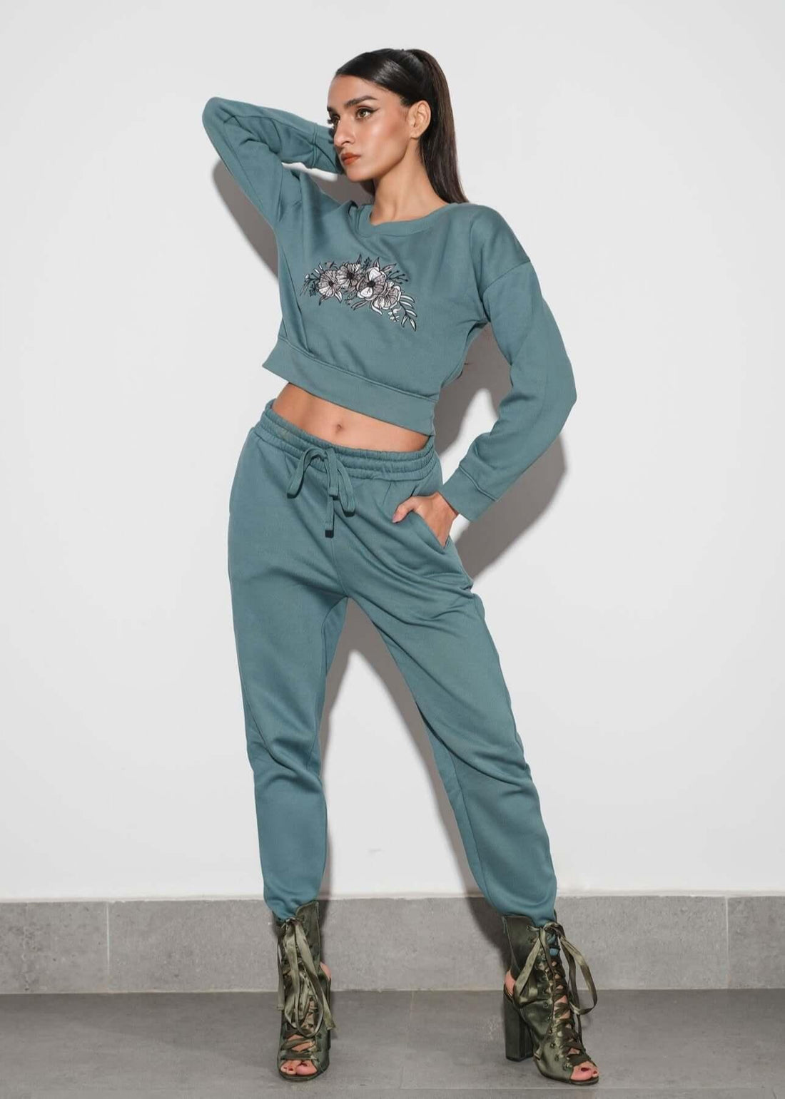 crop sweatshirt for women at wear verve