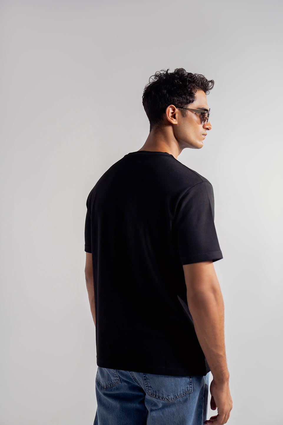 REGULAR FIT CREW NECK T-SHIRT