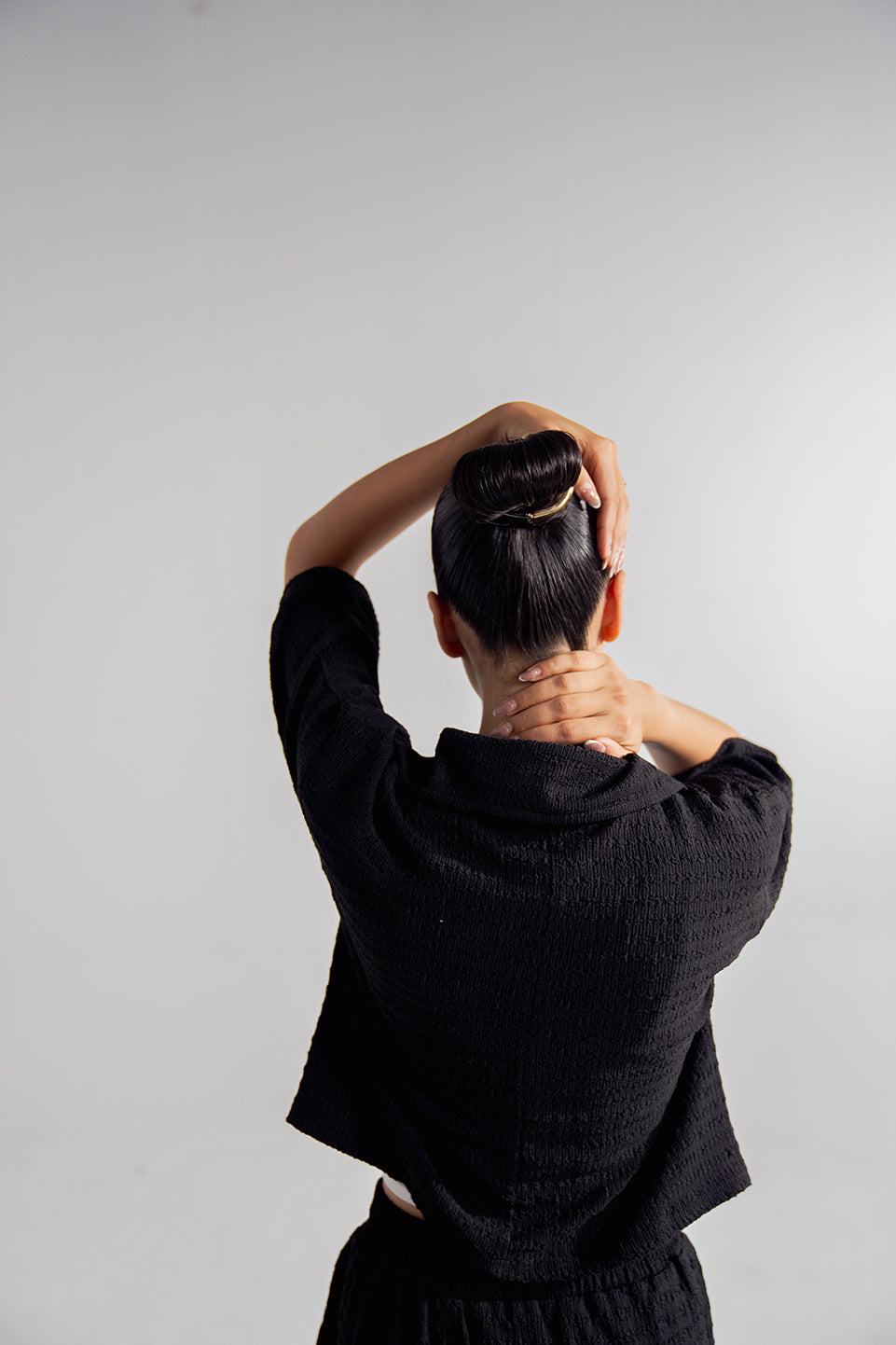 RELAXED FIT CROPPED SHIRT