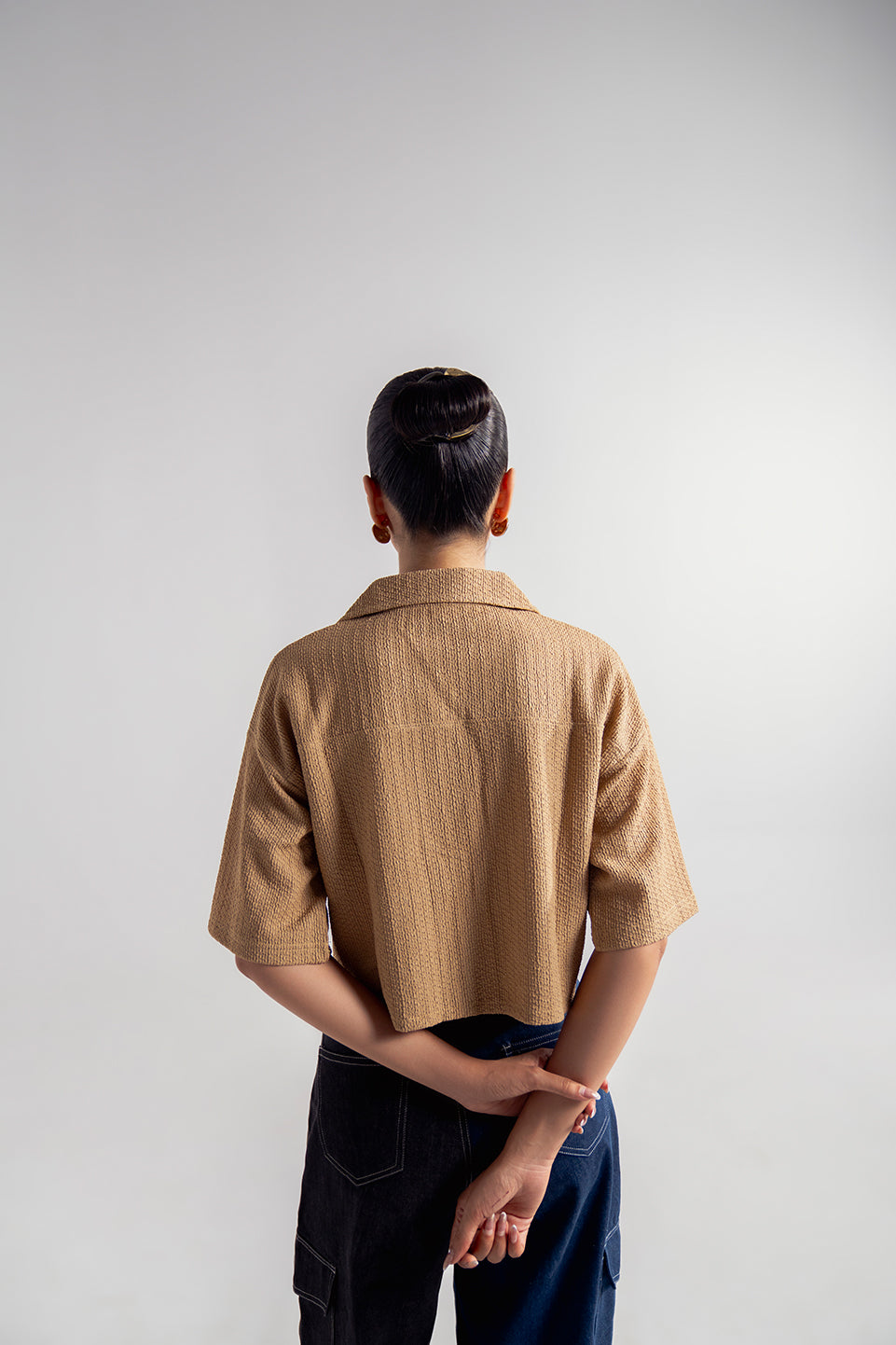 RELAXED FIT CROPPED SHIRT