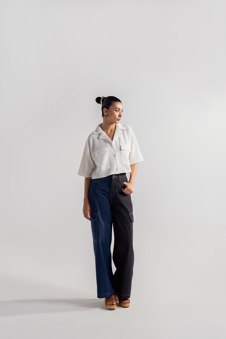 RELAXED FIT CROPPED SHIRT