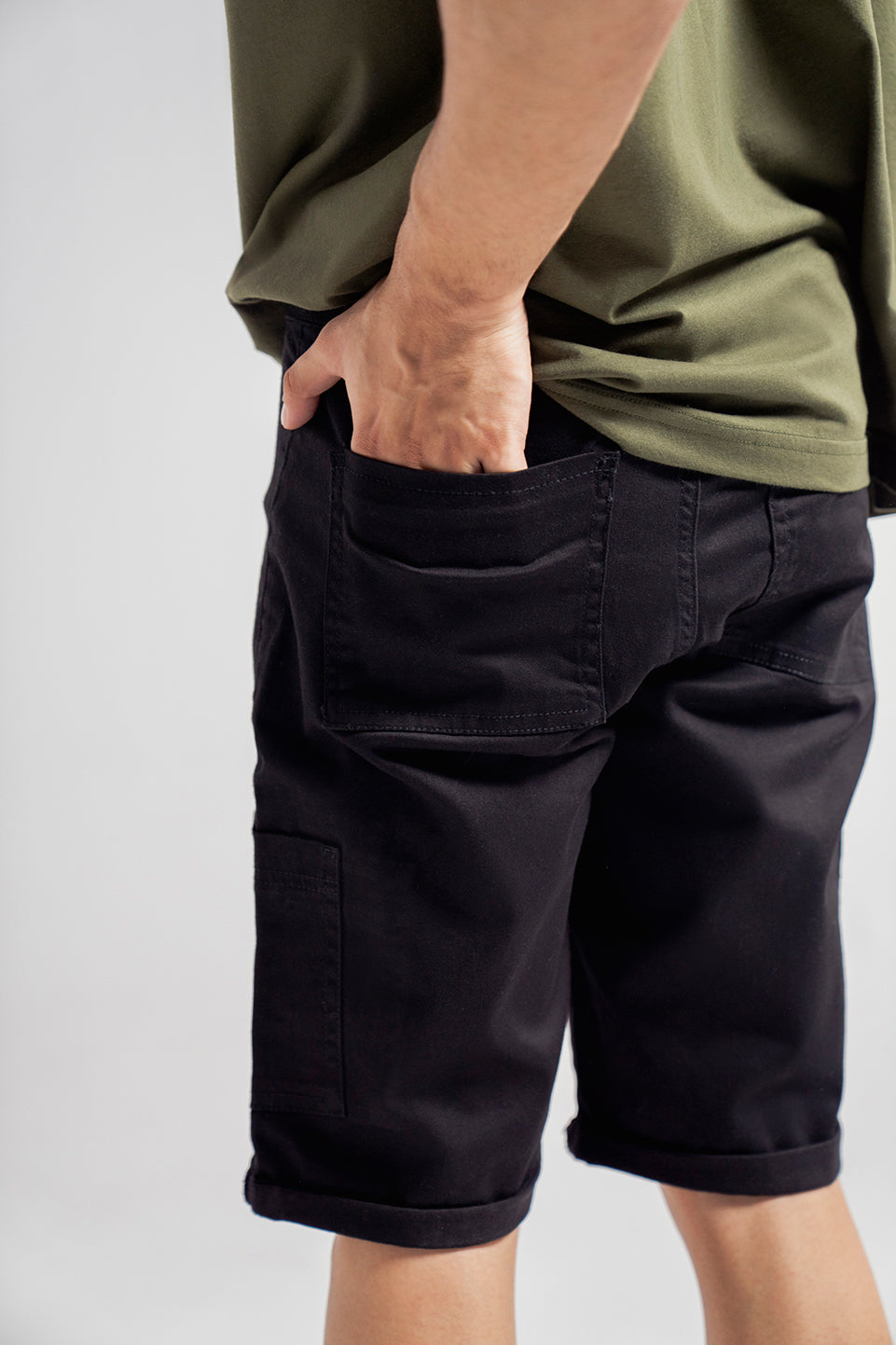 UTILITY PATCH POCKET SHORTS