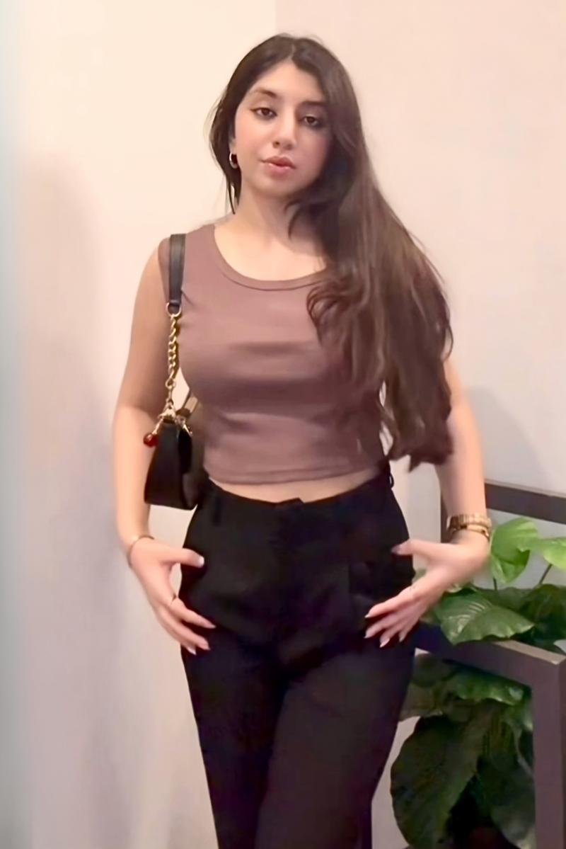 SCOOP NECK CROP TANK