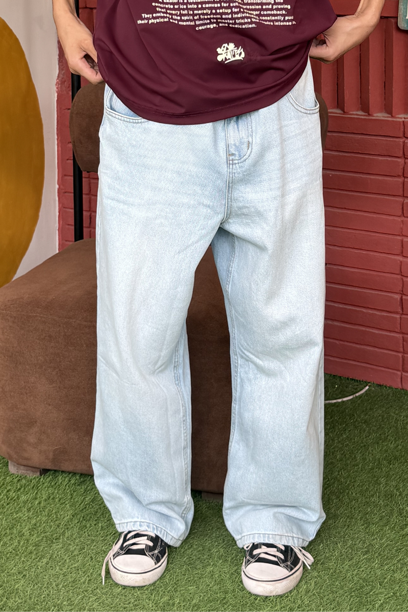 WIDE BAGGY FIT DENIM
