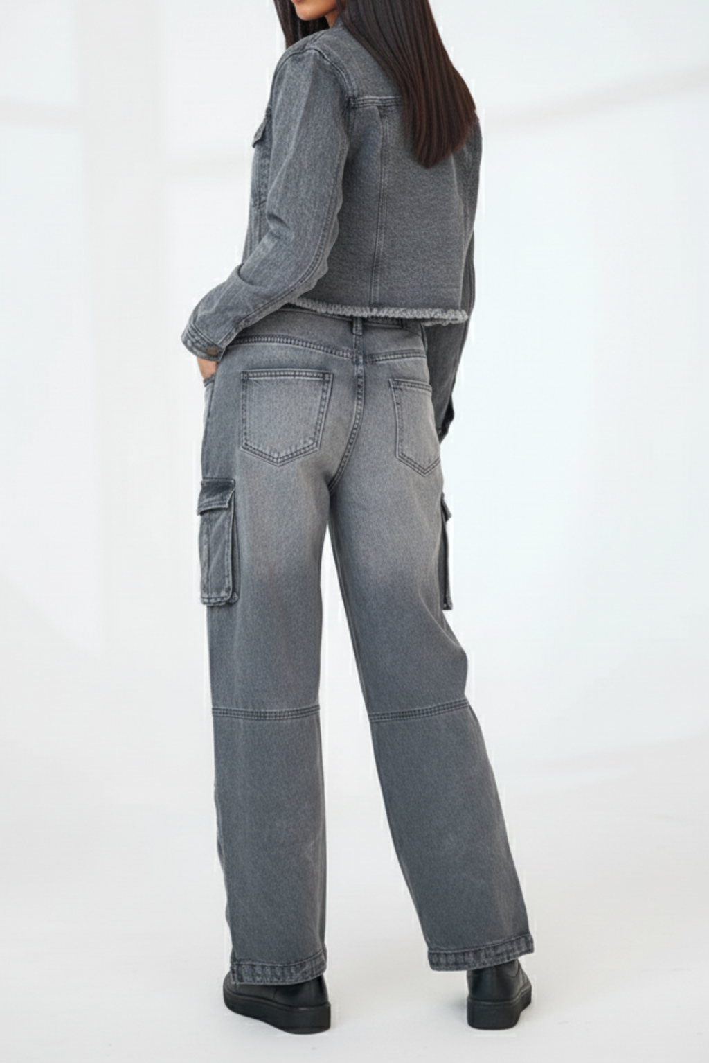 CROPPED GREY DENIM JACKET