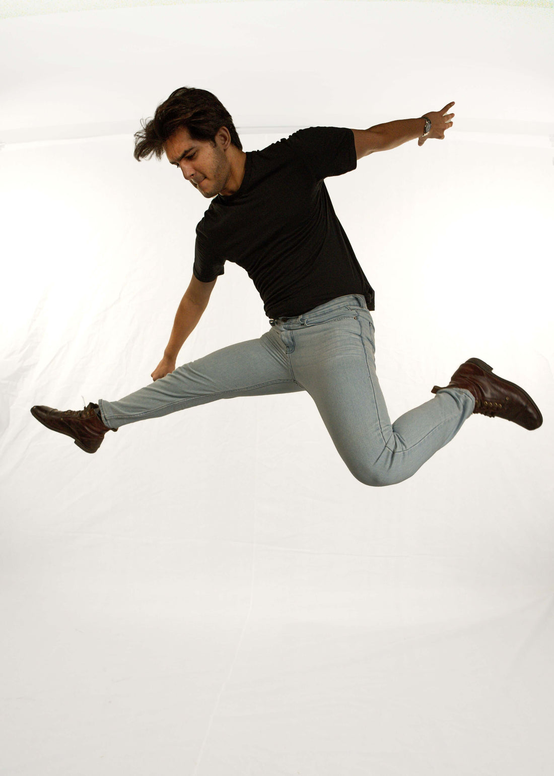 Casual light blue baggy fit denim jeans for men street style Pakistan